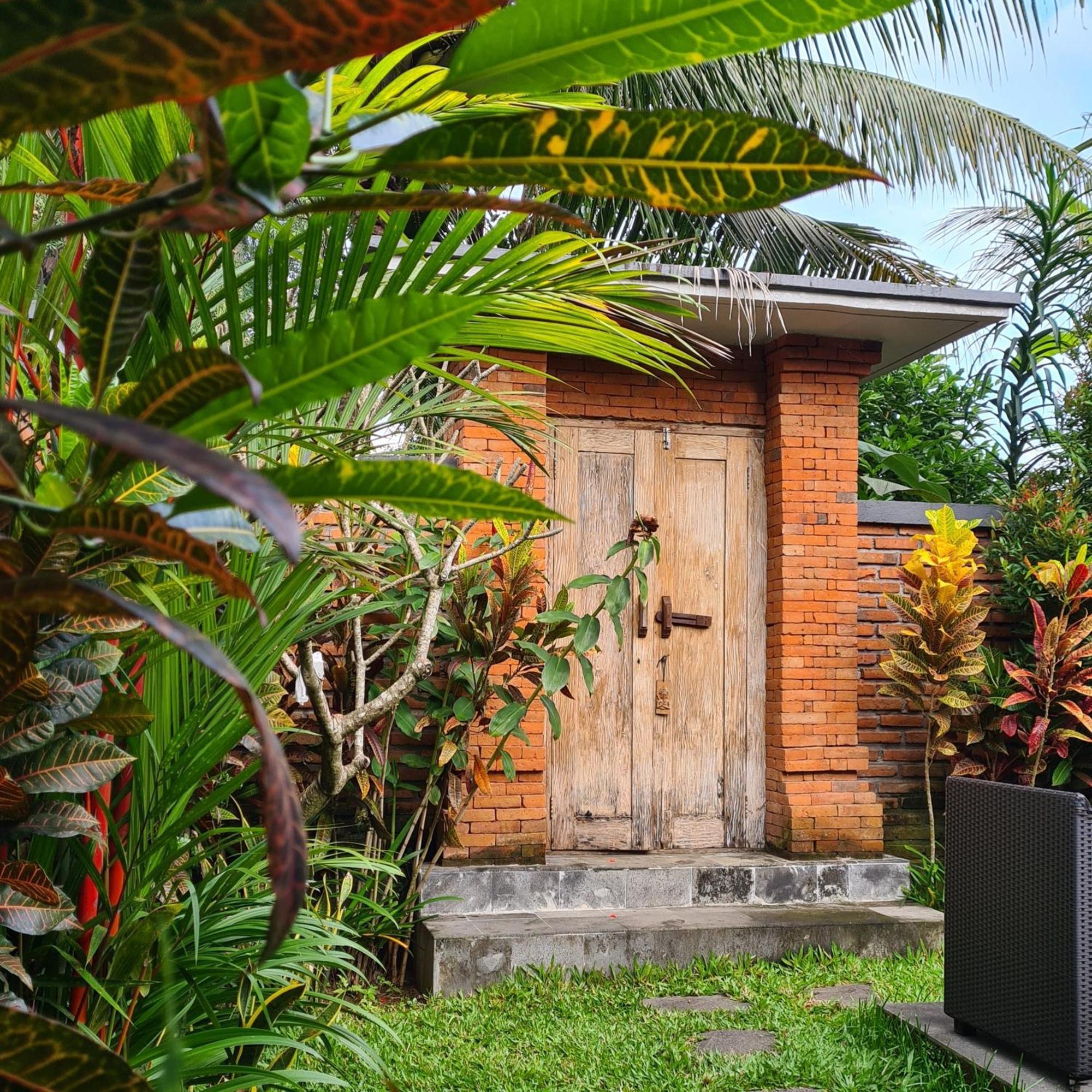 Ubud Suarga Private Pool Villa Екстер'єр фото