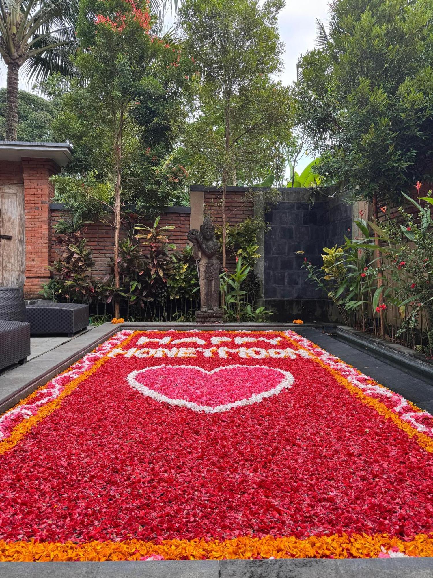 Ubud Suarga Private Pool Villa Екстер'єр фото