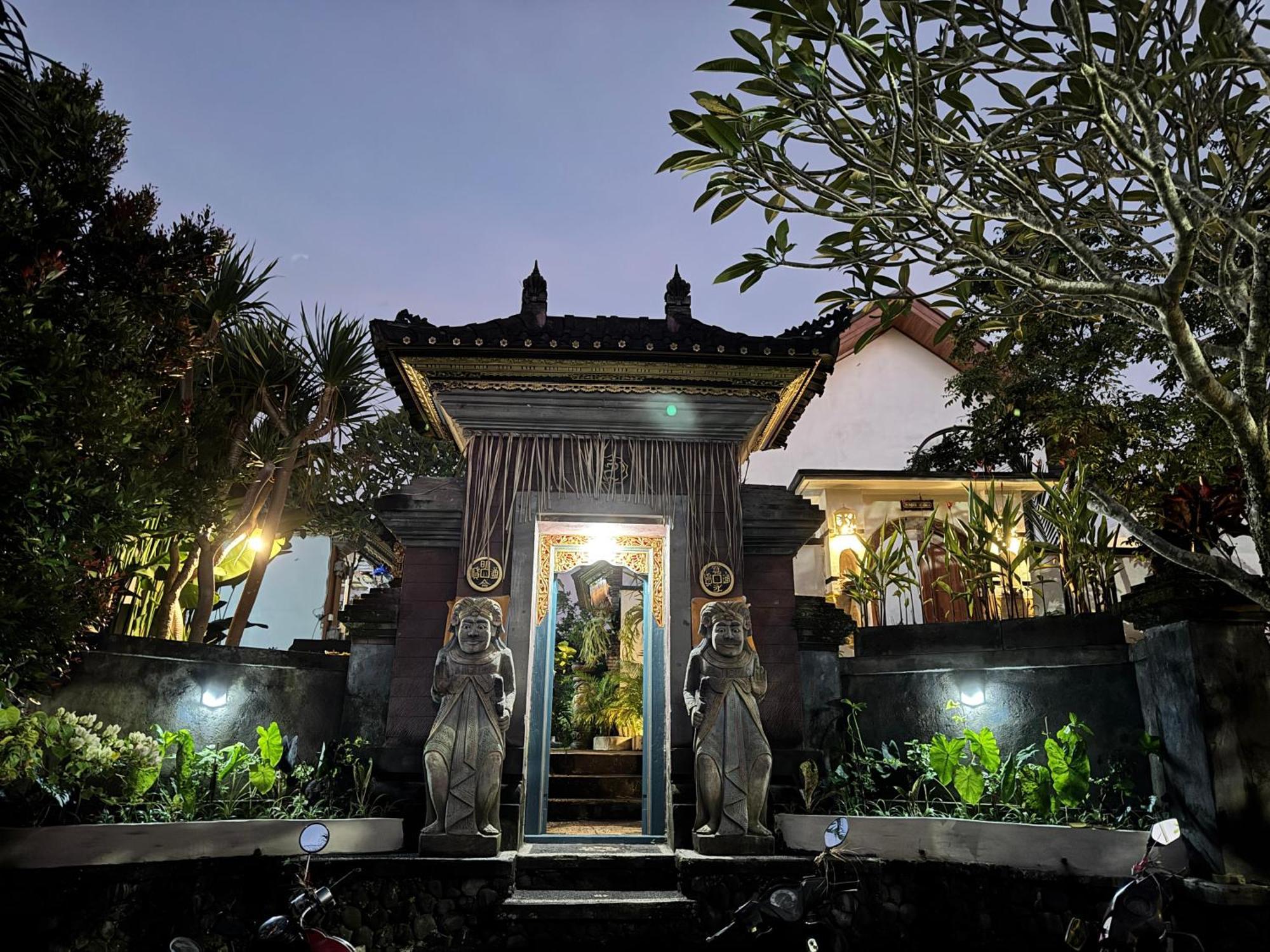 Ubud Suarga Private Pool Villa Екстер'єр фото